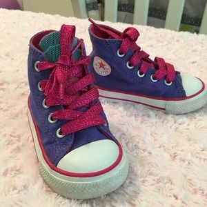 SOLD 🎉Kids sneakers